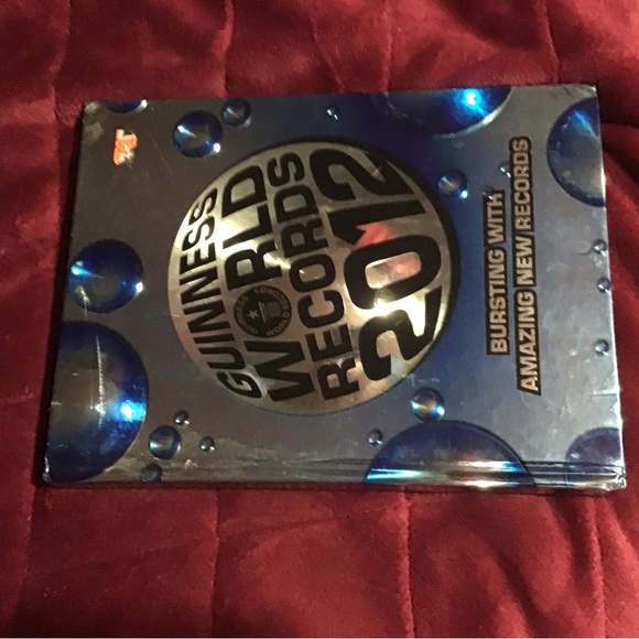 Guinness world records book 2012 edition new - Picture 1 of 3